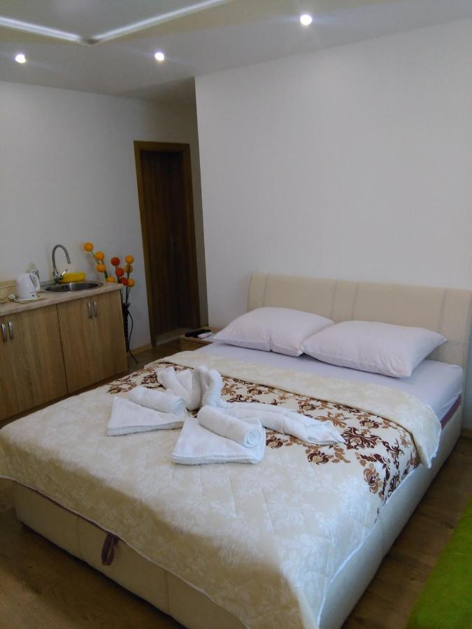 Apartmani Slado Τρέμπινιε Εξωτερικό φωτογραφία