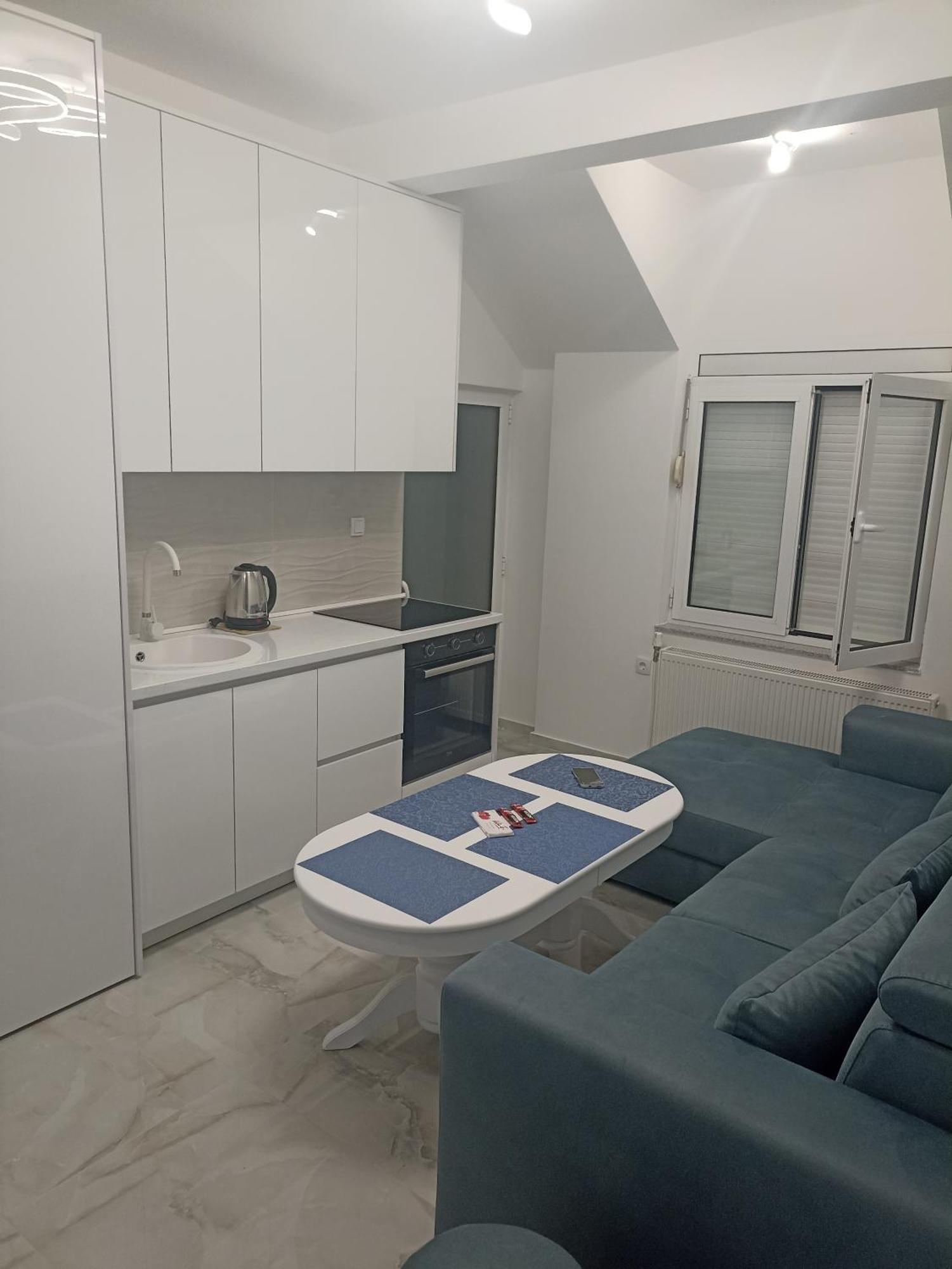 Apartmani Slado Τρέμπινιε Εξωτερικό φωτογραφία