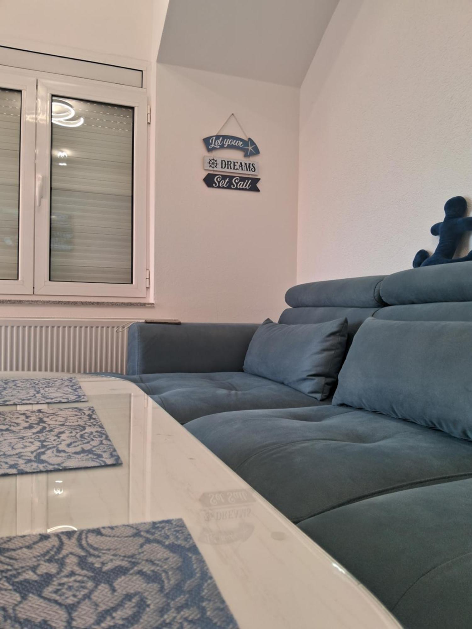 Apartmani Slado Τρέμπινιε Δωμάτιο φωτογραφία