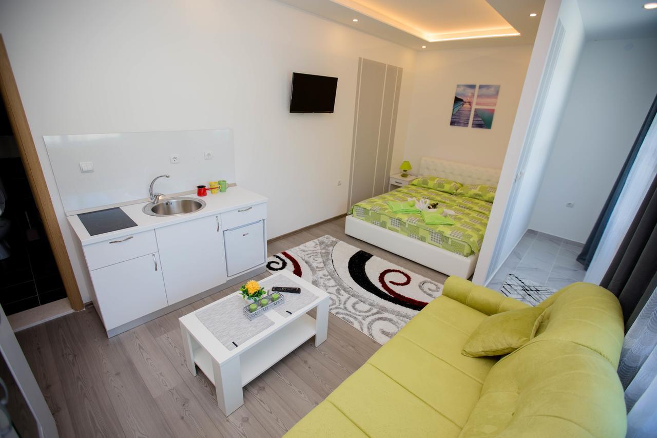 Apartmani Slado Τρέμπινιε Εξωτερικό φωτογραφία