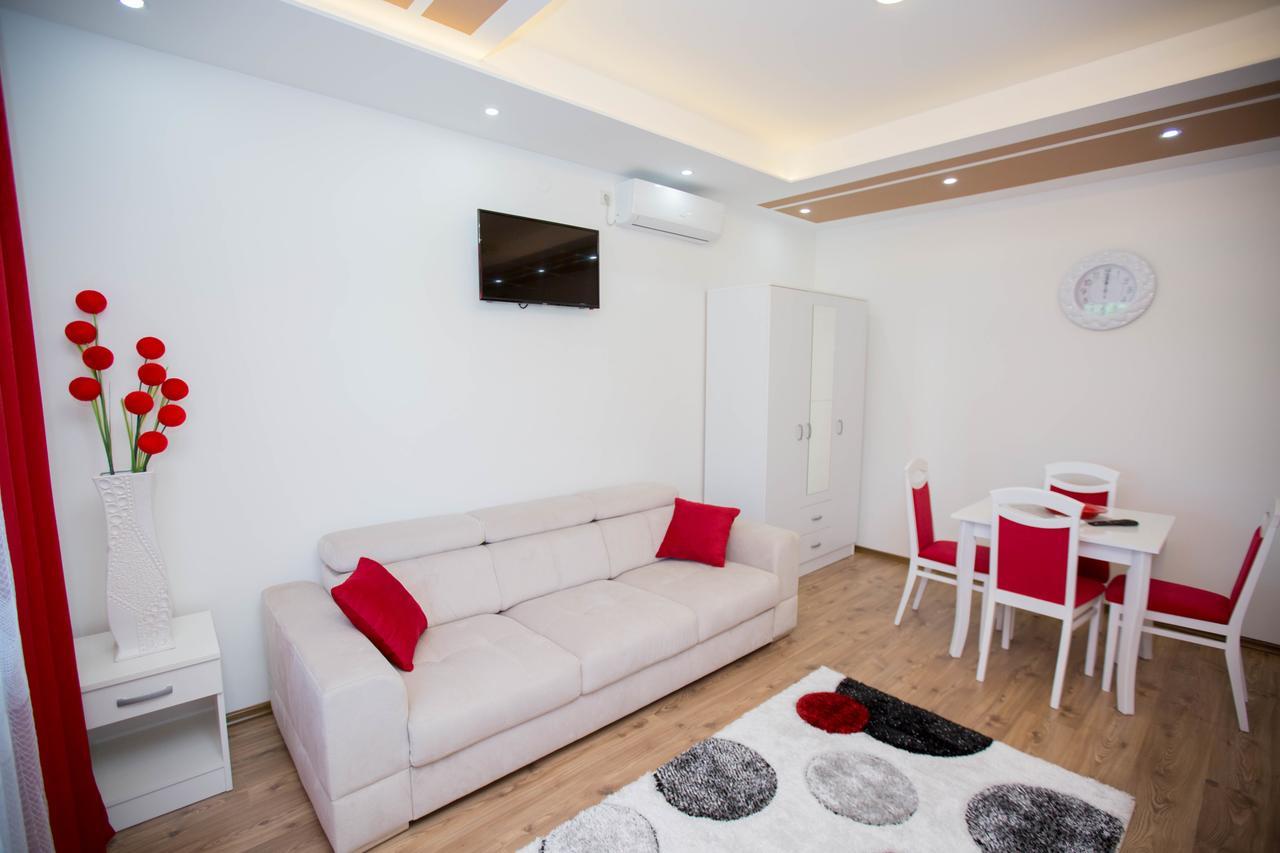 Apartmani Slado Τρέμπινιε Εξωτερικό φωτογραφία